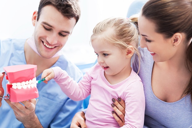 gyermekfogaszat A 8 leggyakoribb tévhit a gyermek fogápolás esetében
